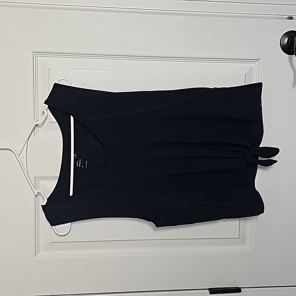 Gapfit tie waist tank. Small